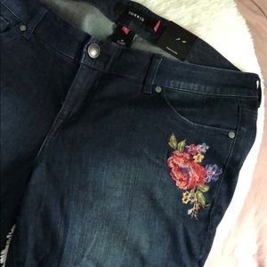 *BRAND NEW* Torrid Jeans Sz18
